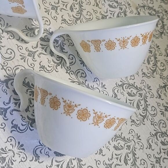 Vintage Corelle 70s Gold Butterfly Set 4 MCM Tea Cups USA Corning - Picture 5 of 7